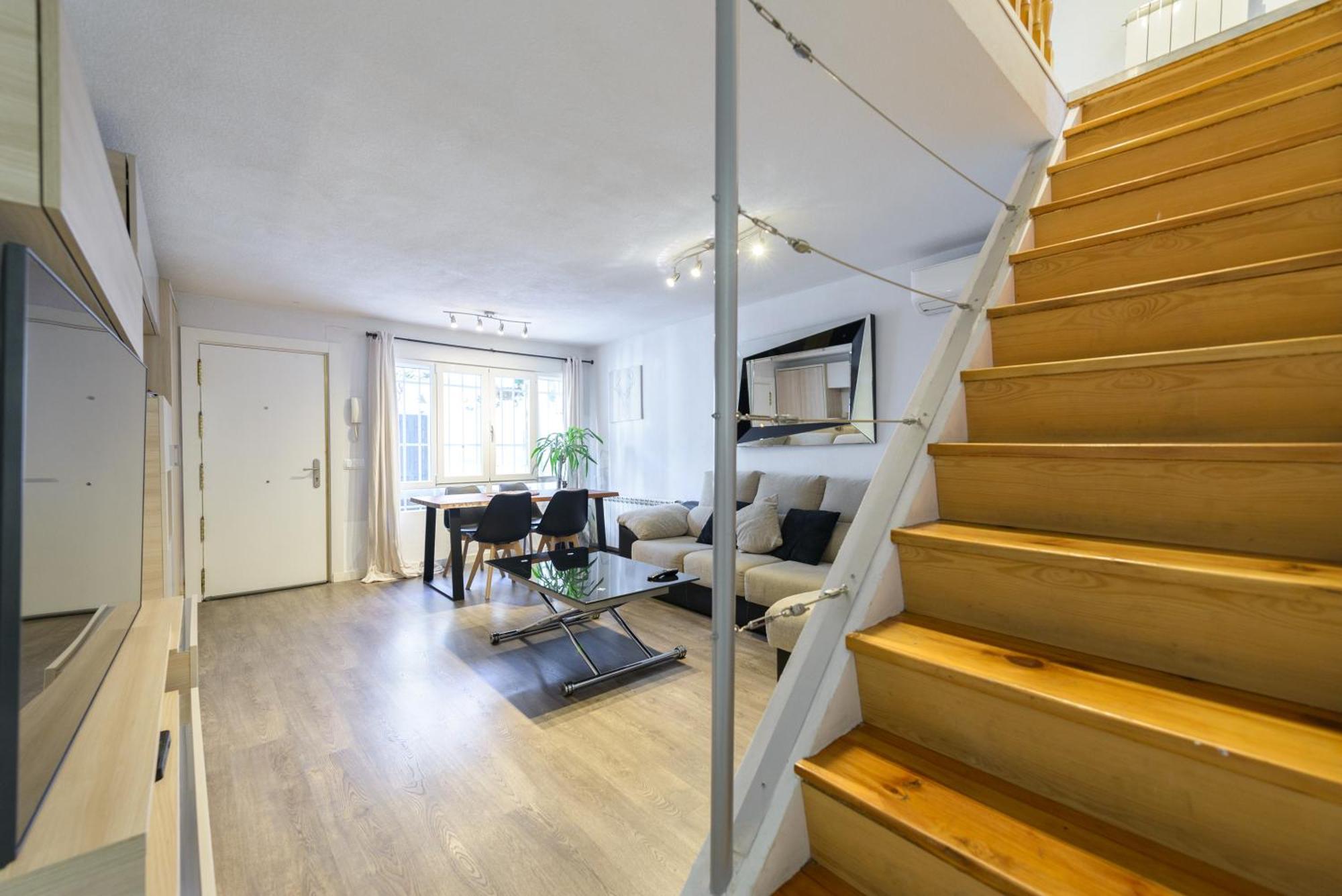 Sabadell Calle, Casa Familiar De 3 Dormitorios Con Terraza Junto Metro Fuencarral มาดริด ภายนอก รูปภาพ