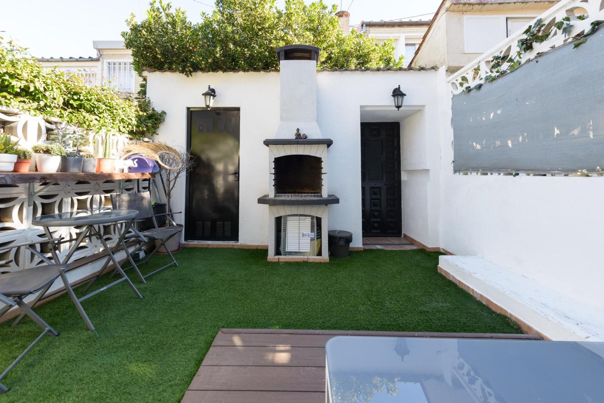 Sabadell Calle, Casa Familiar De 3 Dormitorios Con Terraza Junto Metro Fuencarral มาดริด ภายนอก รูปภาพ